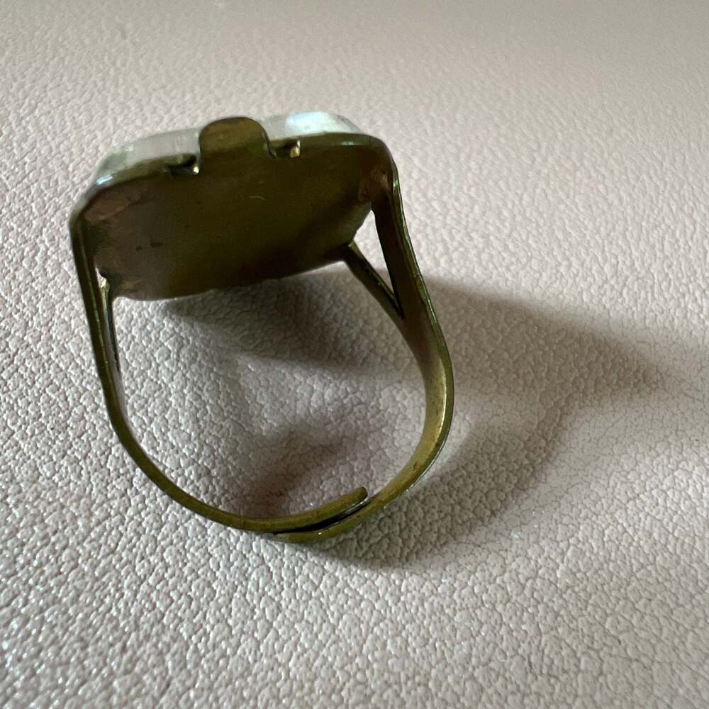 Vintage Adjustable Brass Ring with Rectangular Lenticular Portrait Cabochon - Picture 5 of 6